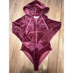 Juicy Couture Wine Red Bodysuit Zip Velour Long Sleeve Hood Sz S Rhinestone Sexy
